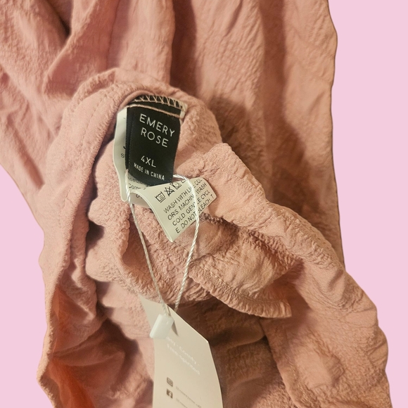 Women's Off-Shoulder Ruffle Top - Picture 3 of 4